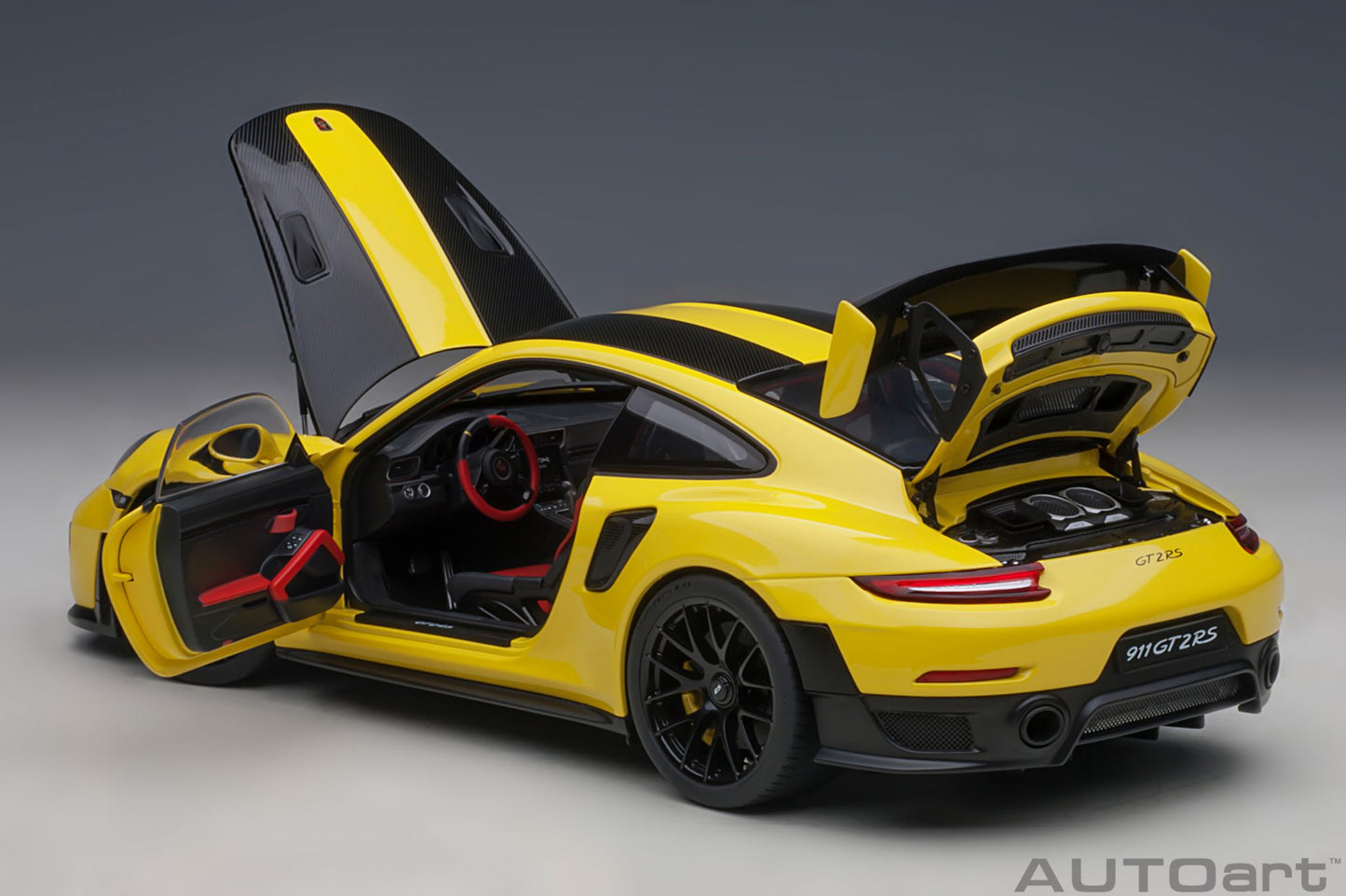 1:18 Porsche 911 (991.2) GT2 RS - Weissach Package - Racing Yellow - AUTOart - 78172