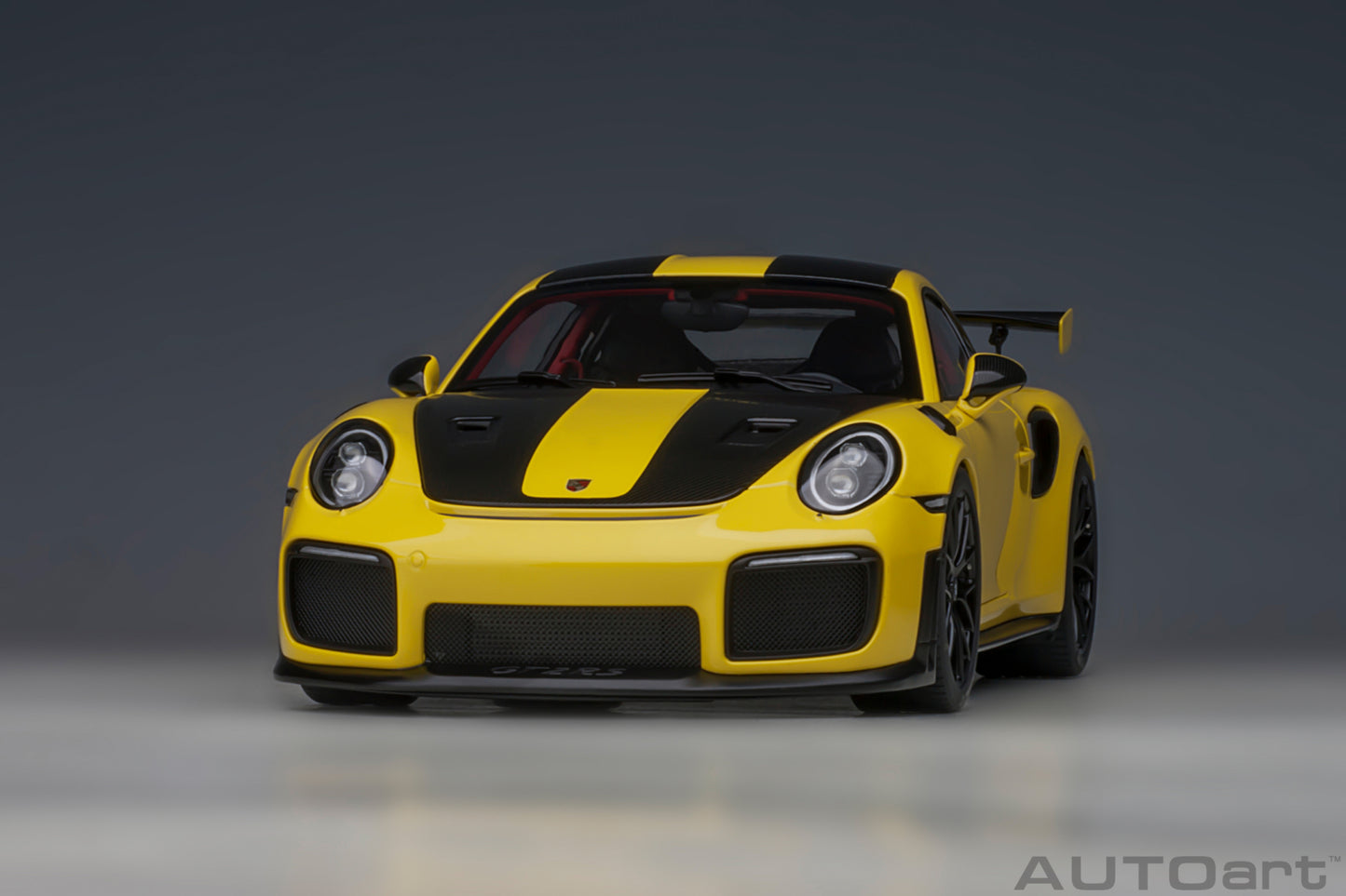 1:18 Porsche 911 (991.2) GT2 RS - Weissach Package - Racing Yellow - AUTOart - 78172