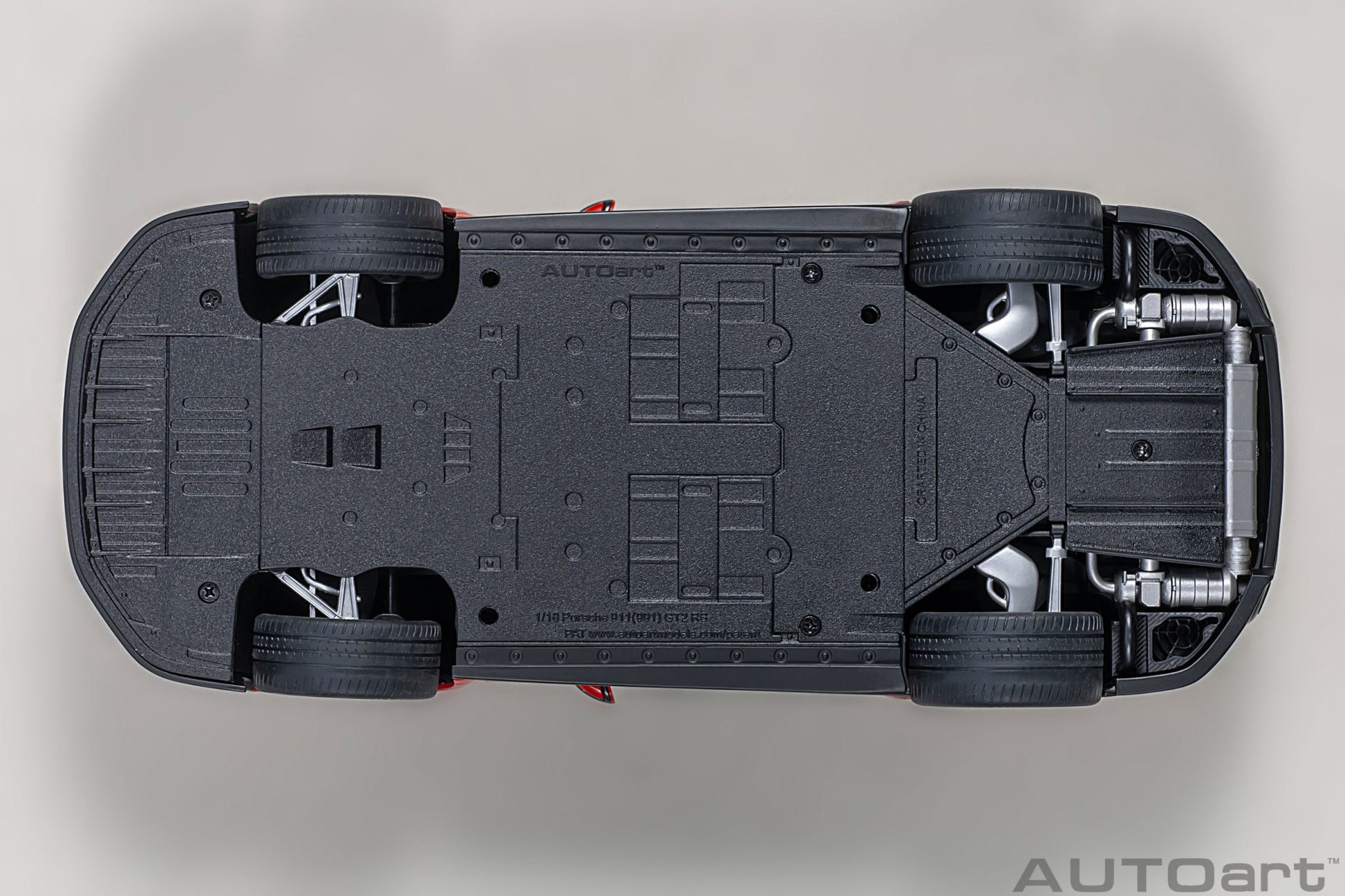 1:18 Porsche 911 (991.2) GT2 RS - Weissach Package - Guards Red - AUTOart - 78173