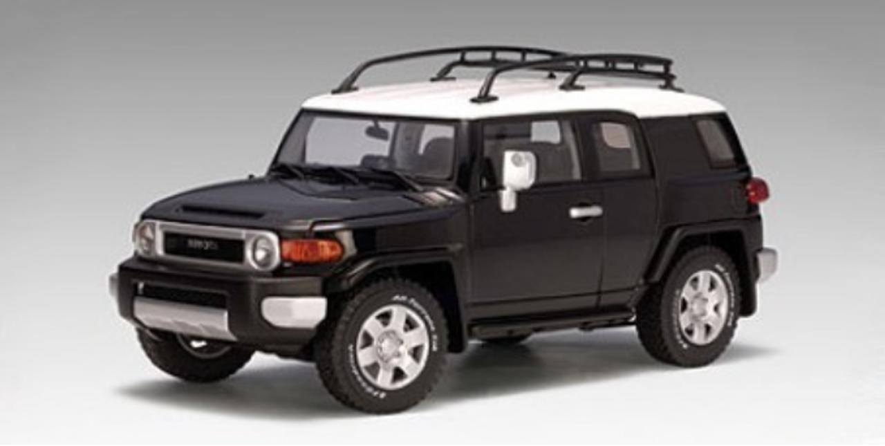 1:18 Toyota FJ Cruiser - Black – Echuca Scale Model Cars