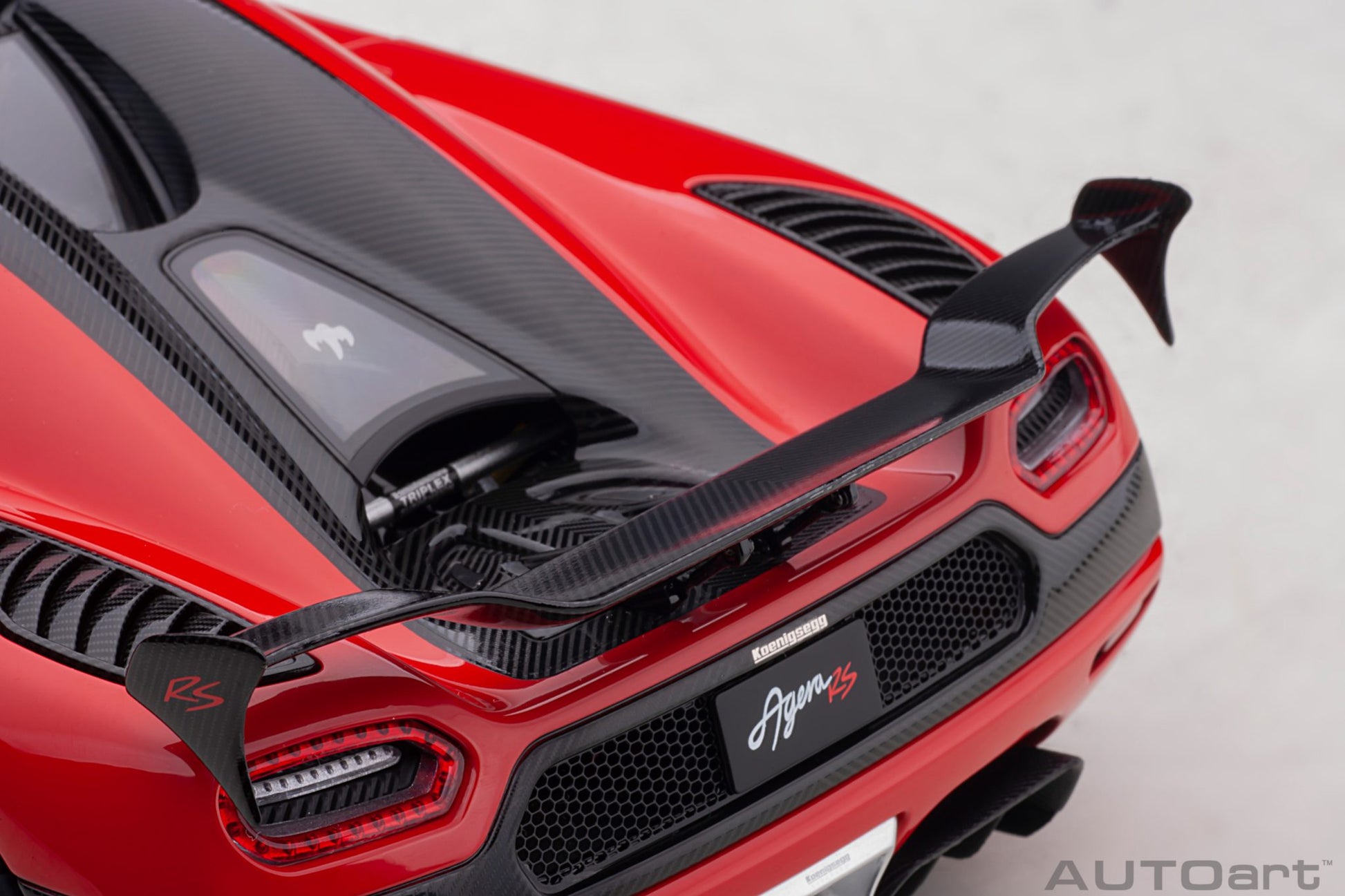 1:18 Koenigsegg Agera RS - Chilli Red w/Black Accents - AUTOart - 79022