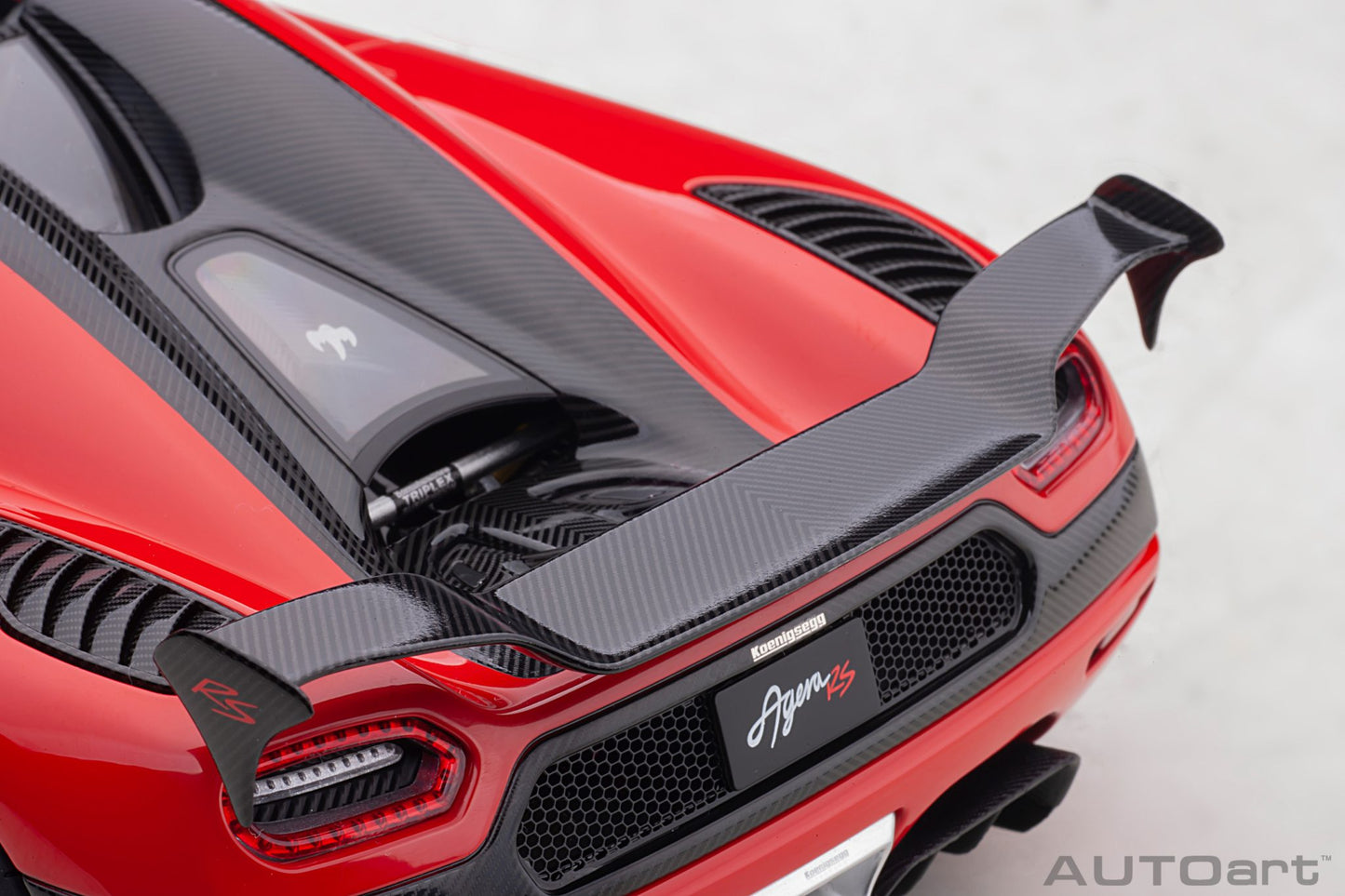 1:18 Koenigsegg Agera RS - Chilli Red w/Black Accents - AUTOart - 79022