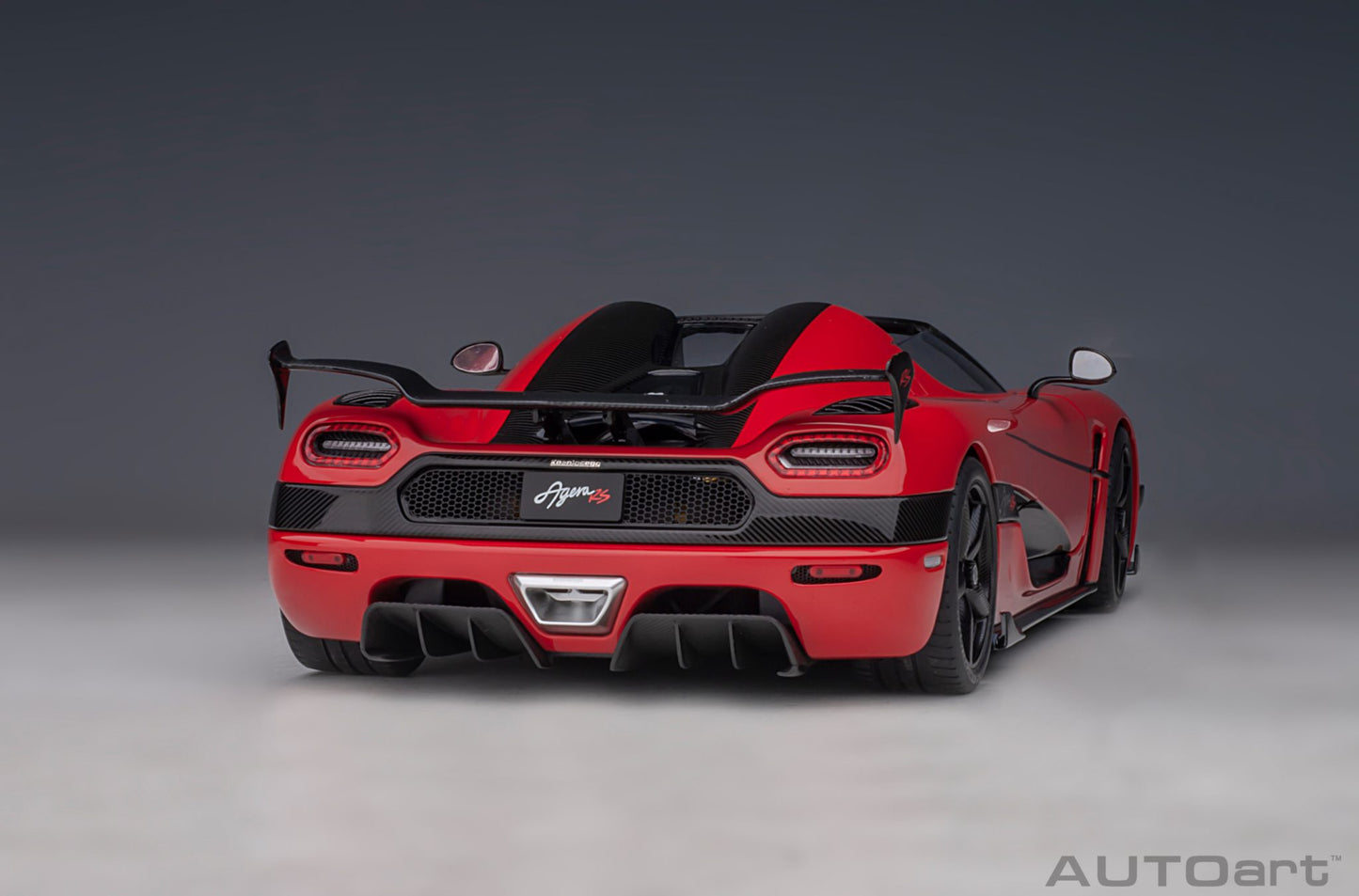 1:18 Koenigsegg Agera RS - Chilli Red w/Black Accents - AUTOart - 79022