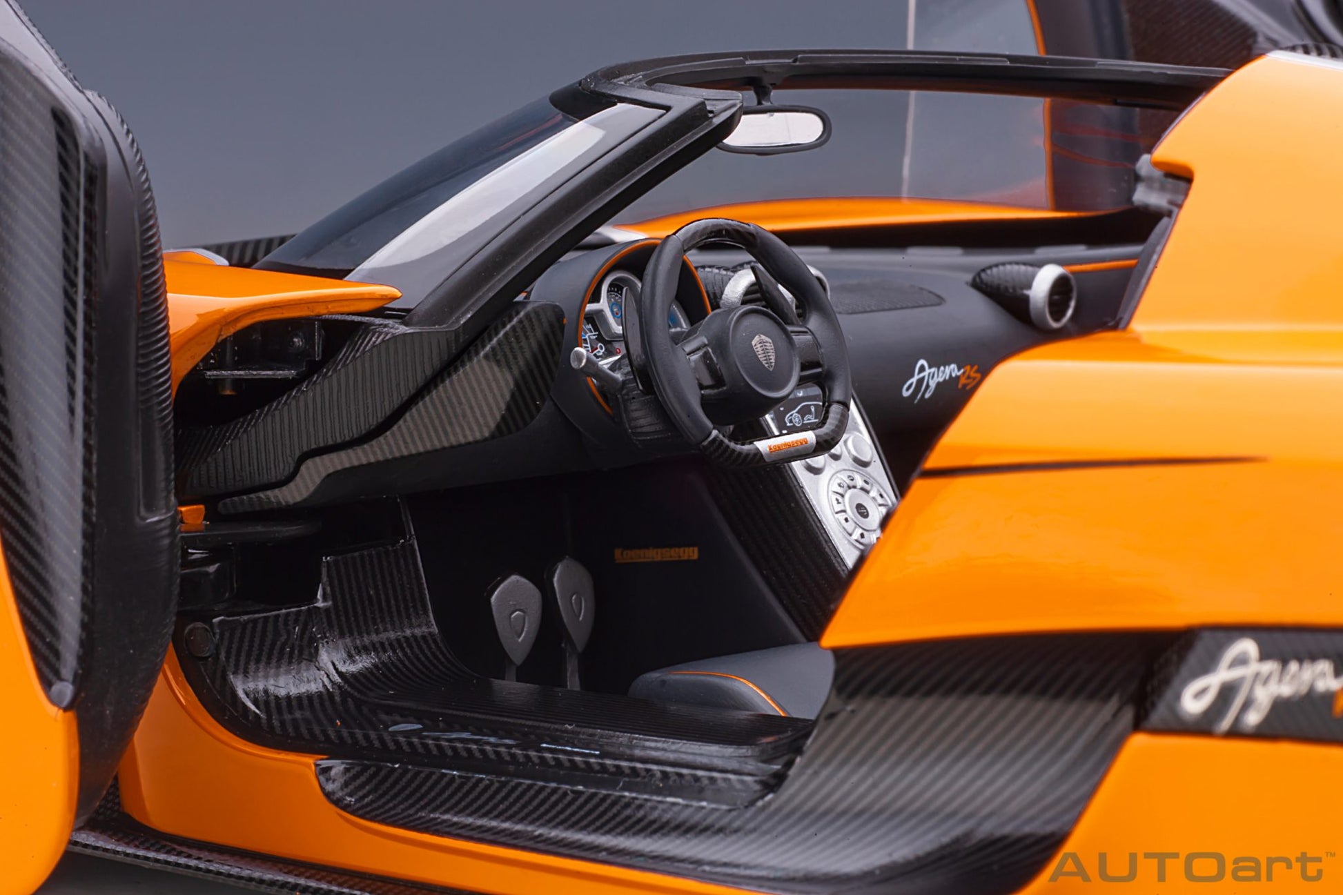 1:18 Koenigsegg Agera RS - Cone Orange w/Black Accents - AUTOart - 79023