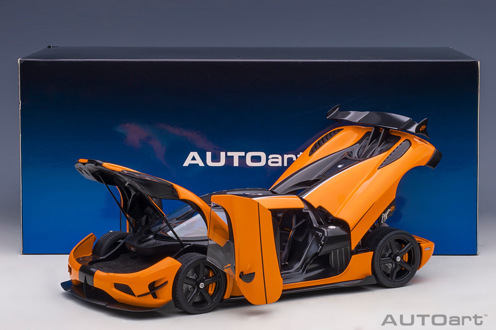 1:18 Koenigsegg Agera RS - Cone Orange w/Black Accents - AUTOart - 79023