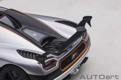 1:18 Koenigsegg Agera RS - Moon Silver w/Black Accents - AUTOart - 79024