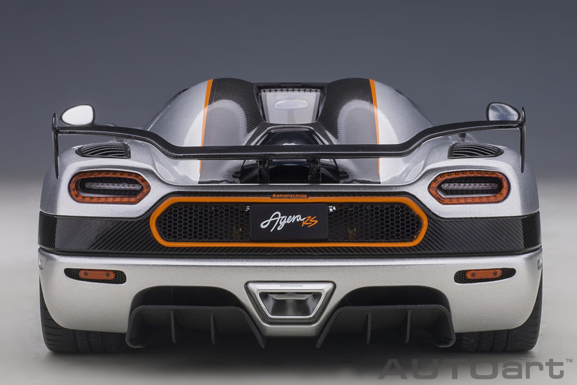 1:18 Koenigsegg Agera RS - Moon Silver w/Black Accents - AUTOart - 79024