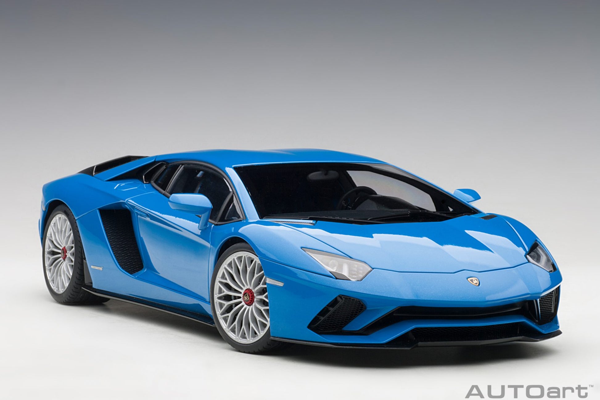 1:18 Lamborghini Aventador S - Blue Nila/Pearl Blue - AUTOart - 79134