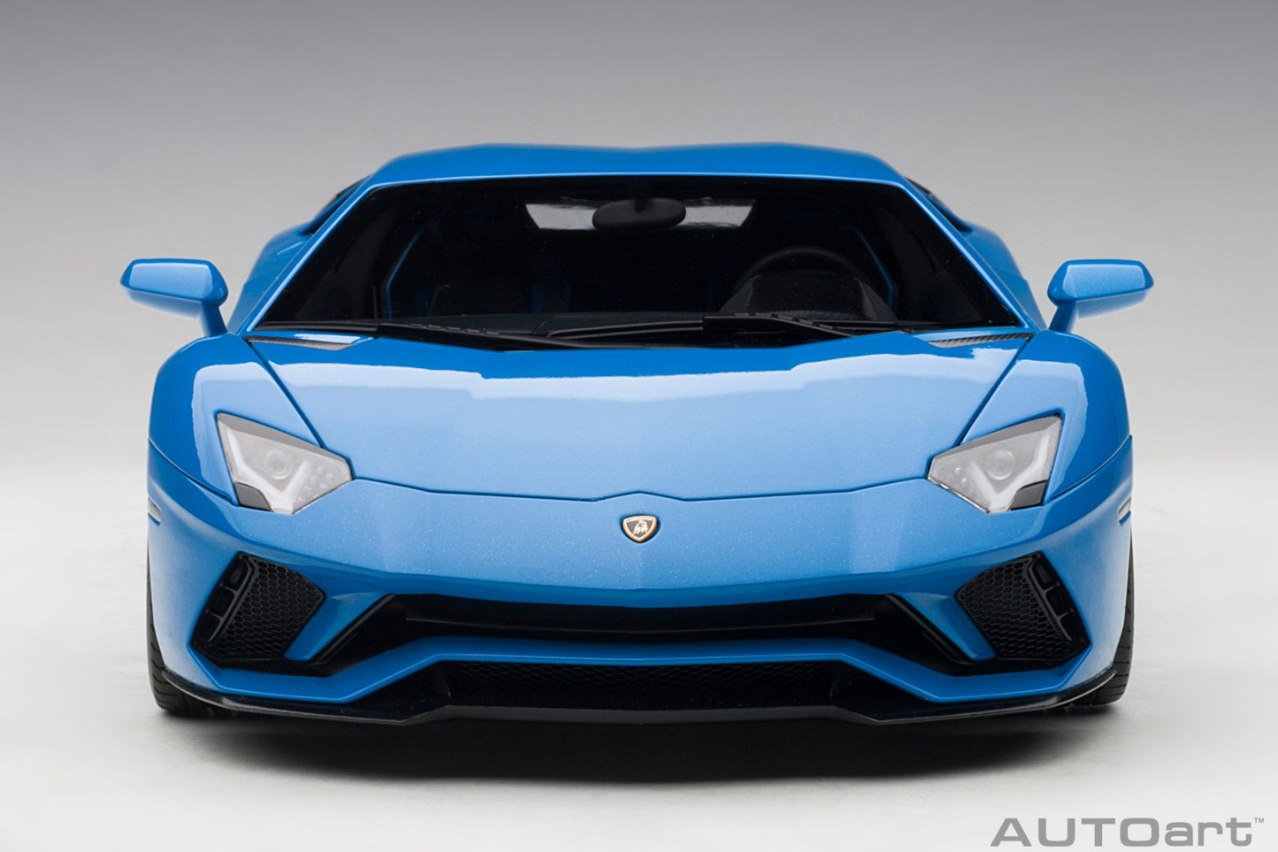 1:18 Lamborghini Aventador S - Blue Nila/Pearl Blue - AUTOart - 79134
