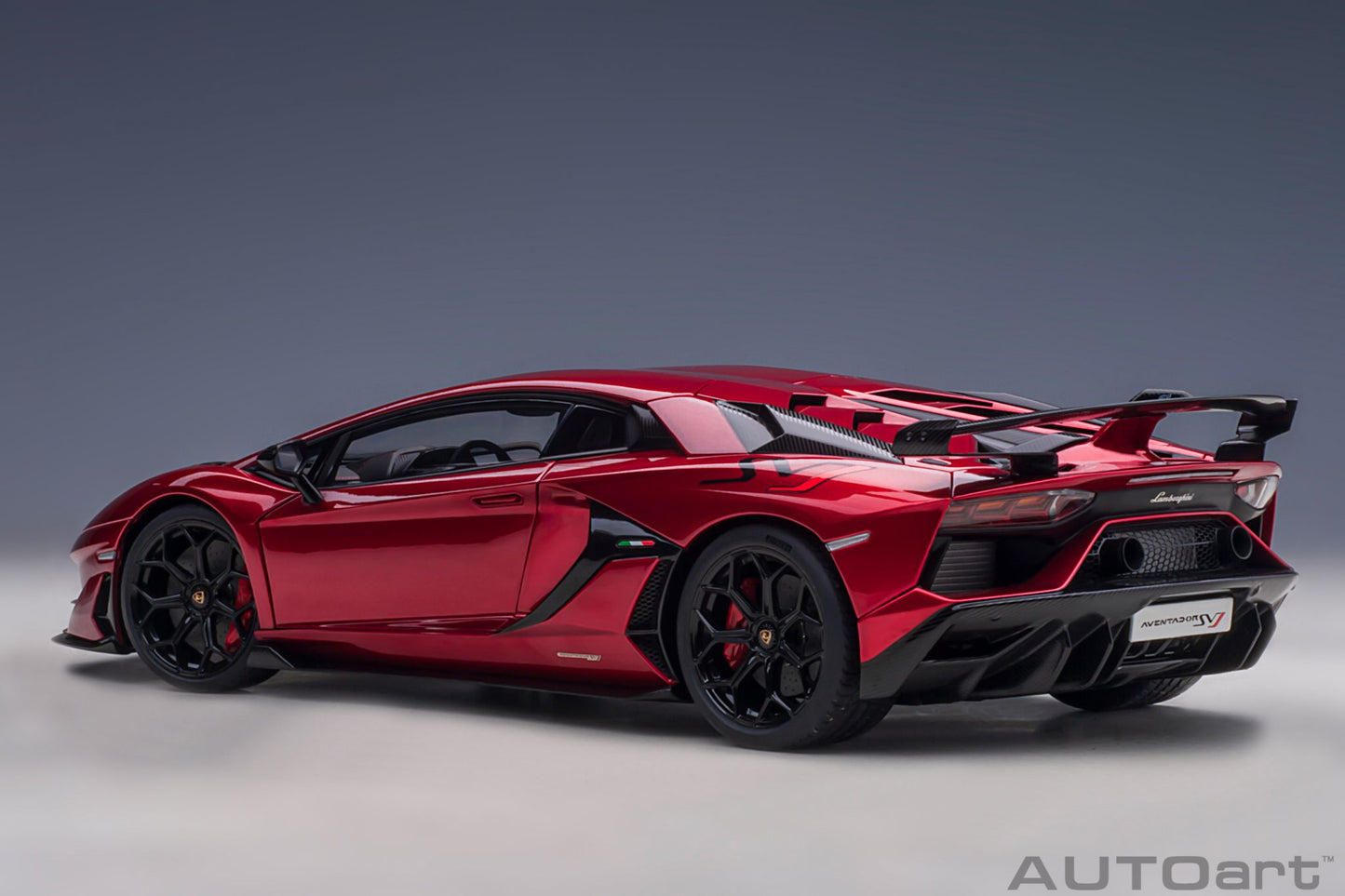 1:18 Lamborghini Aventador SVJ - Rosso Efesto/Metallic Red - AUTOart - 79177