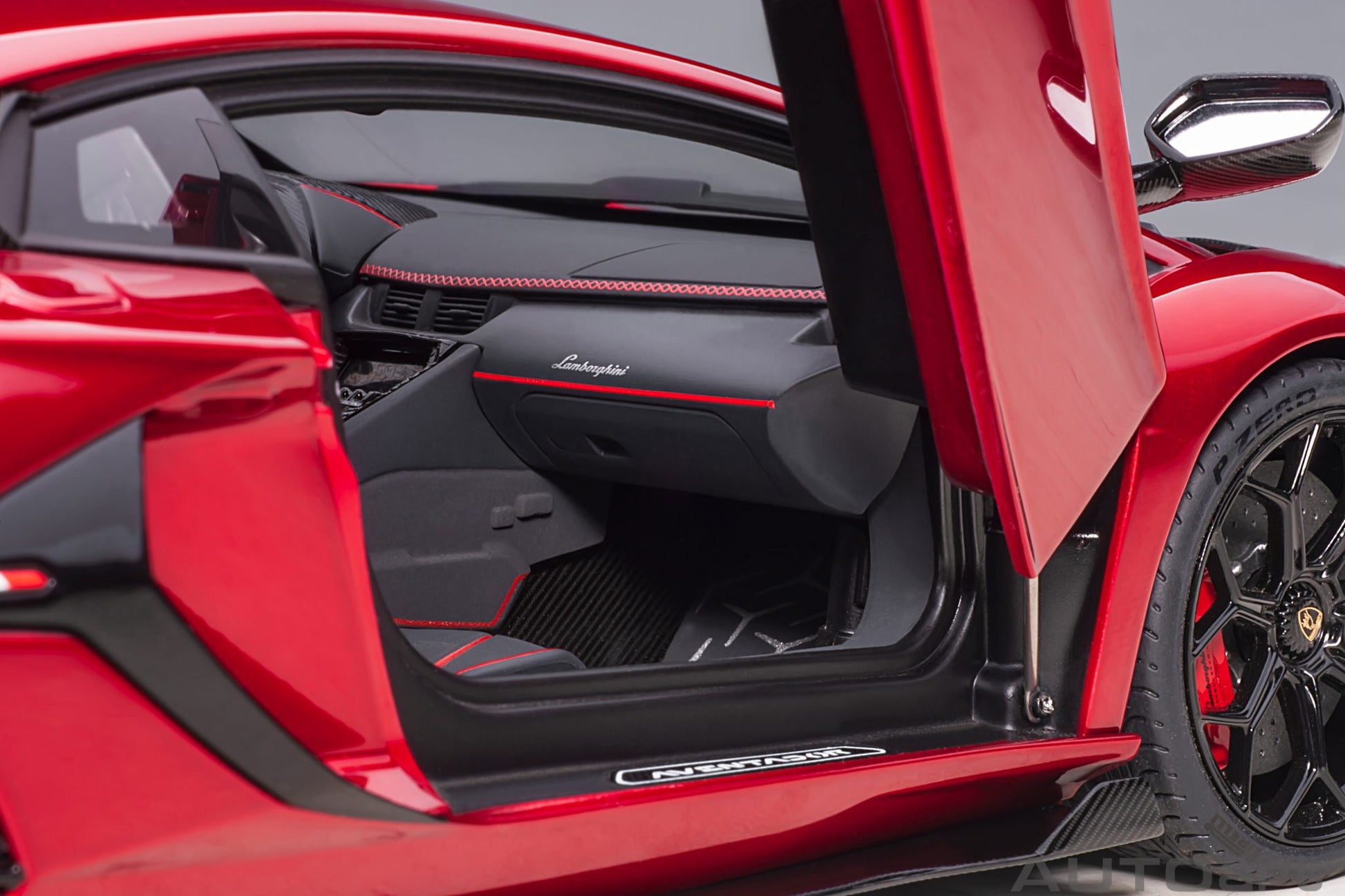 1:18 Lamborghini Aventador SVJ - Rosso Efesto/Metallic Red - AUTOart - 79177
