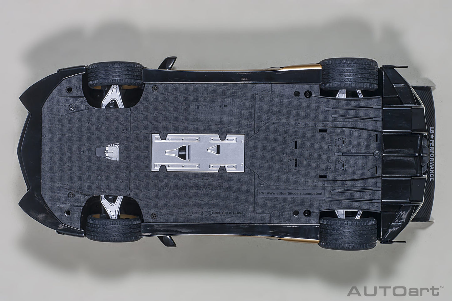 1:18 Lamborghini Aventador - Liberty Walk LB-Works Limited Edition - Gloss Black /Gold Accents - AUTOart - 79184
