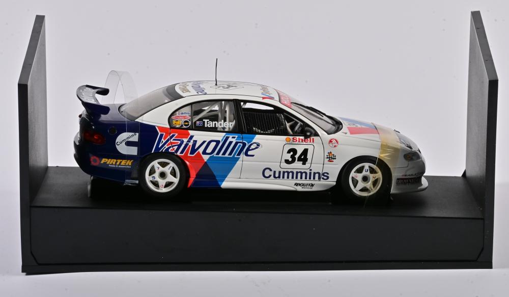 1:18 Holden VT Commodore #34 - 2000 - Supercars Championship - Garry Rogers Motorsport - Garth Tander - AUTOart - 80062