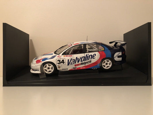 1:18 Holden VX Commodore #34 - 2001 - Supercars Championship - Garry Rogers Motorsport - Garth Tander - AUTOart - 80163