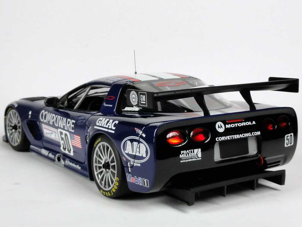 1:18 Chevrolet Corvette C5-R #50 - 2003 - LeMans - Corvette Racing