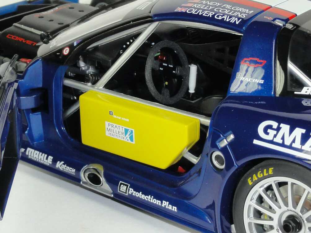 1:18 Chevrolet Corvette C5-R #50 - 2003 - LeMans - Corvette Racing