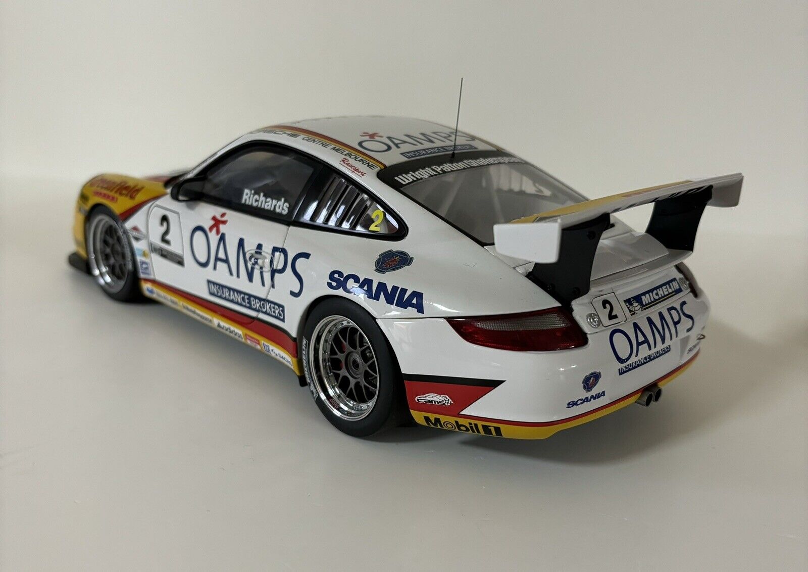 1:18 Porsche 997 GT3 #2 - 2006 - Carrera Cup - Jim Richards - AUTOart - 80670