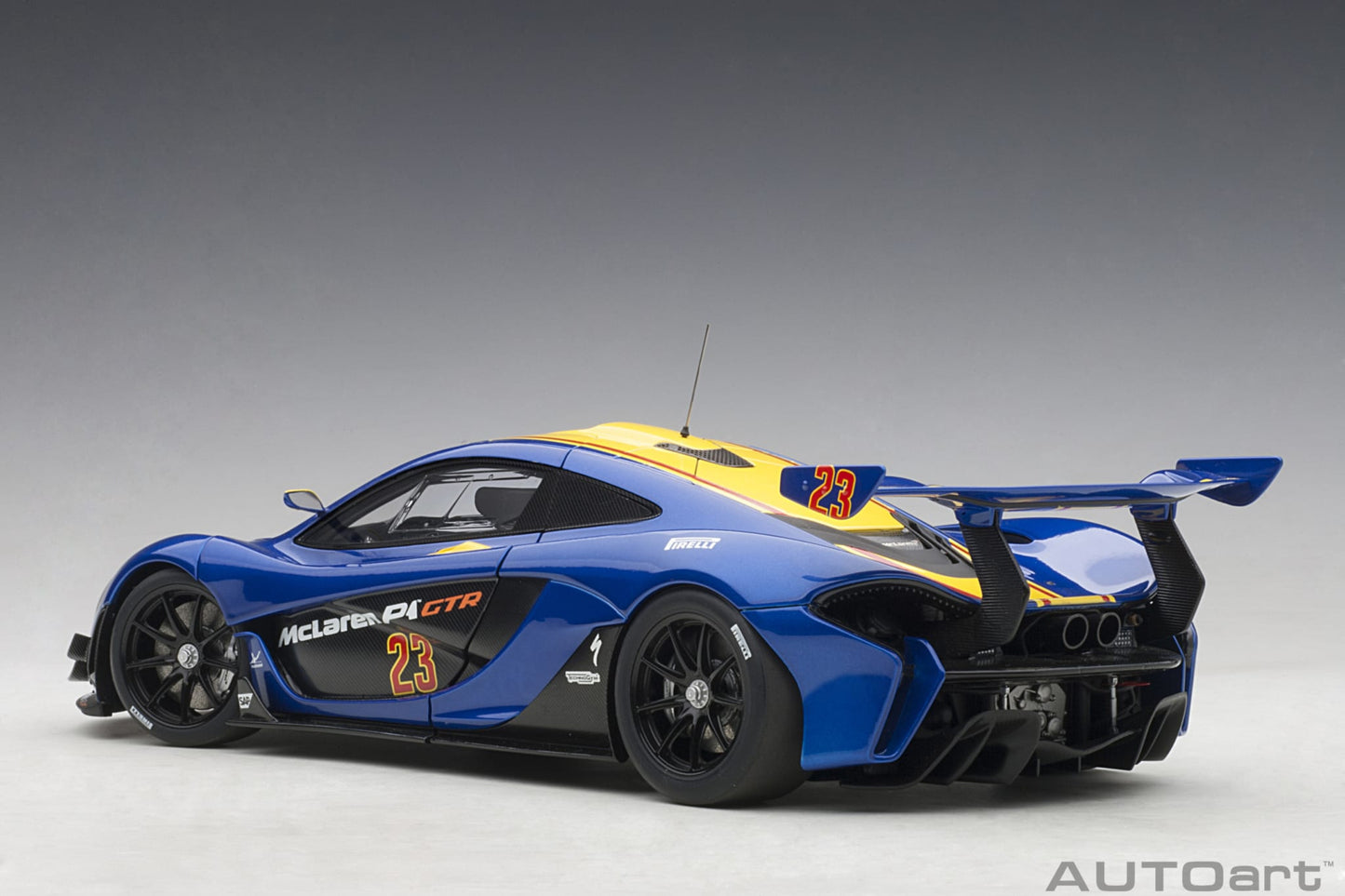 1:18 McLaren P1 GTR - Metallic Blue /Yellow Stripes - AUTOart - 81542