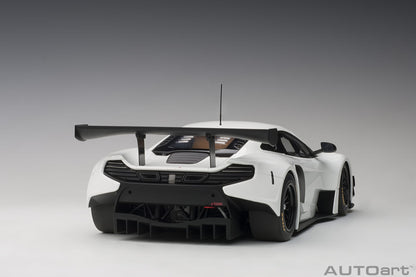 1:18 McLaren 650S GT3 - White /Black Accents - AUTOart - 81640