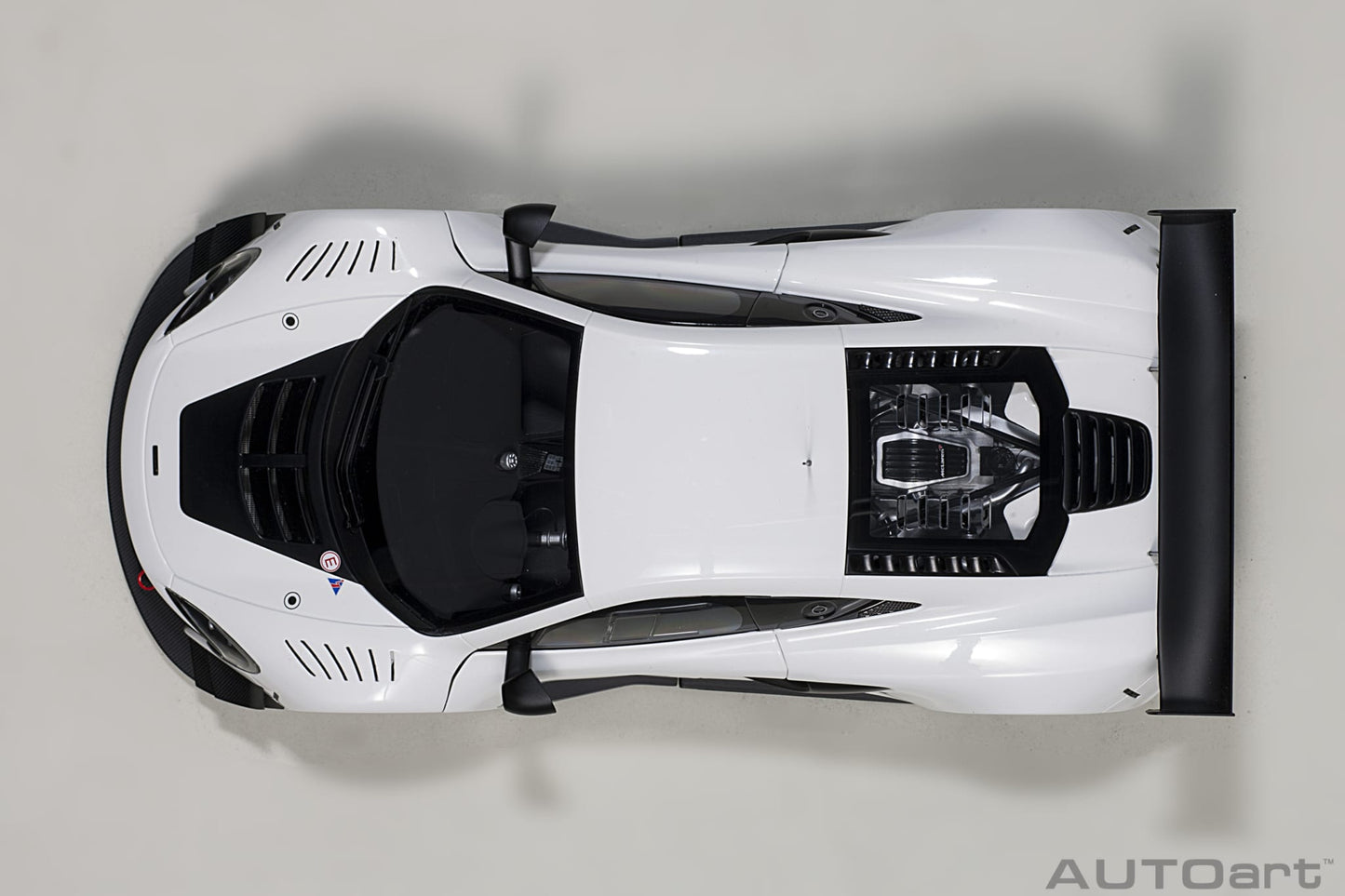 1:18 McLaren 650S GT3 - White /Black Accents - AUTOart - 81640