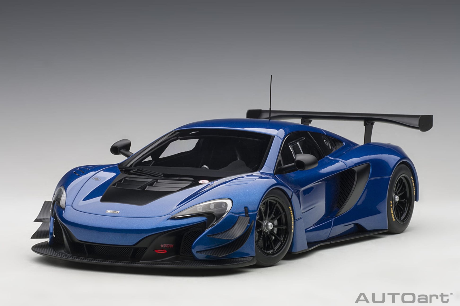1:18 McLaren 650S GT3 - Blue /Black Accents - AUTOart - 81641