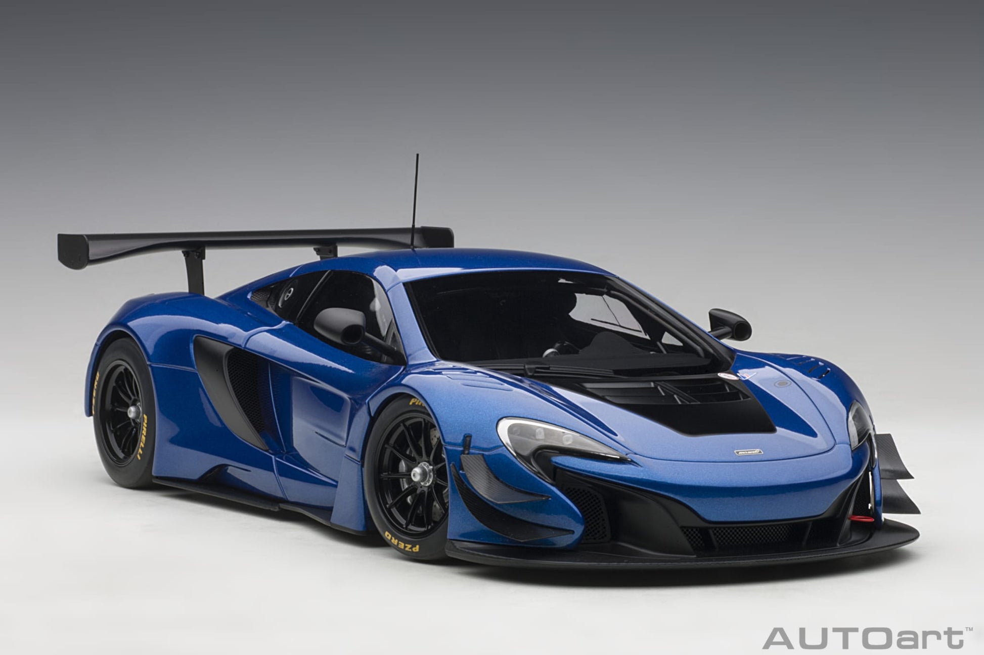 1:18 McLaren 650S GT3 - Blue /Black Accents - AUTOart - 81641