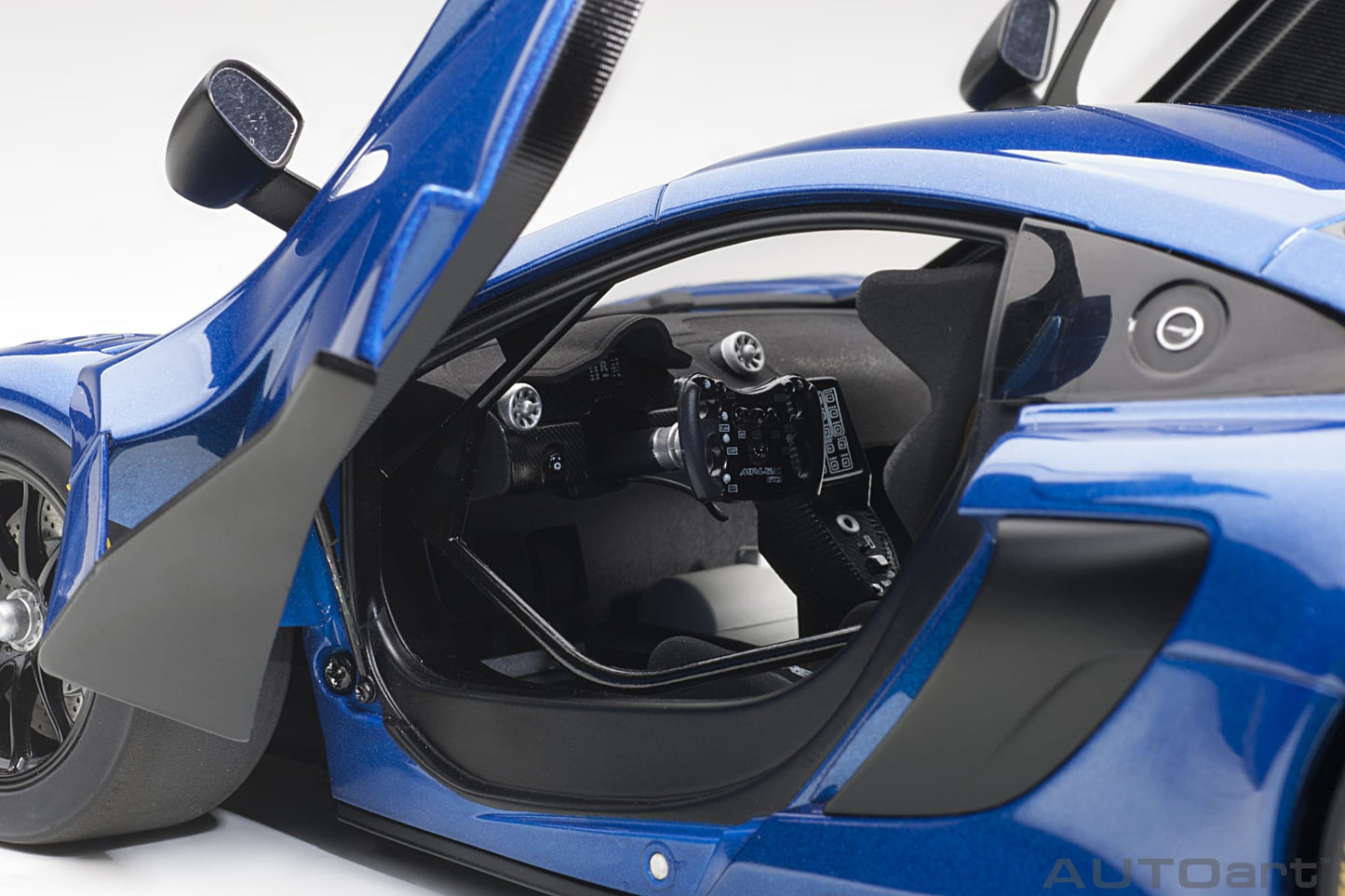 1:18 McLaren 650S GT3 - Blue /Black Accents - AUTOart - 81641