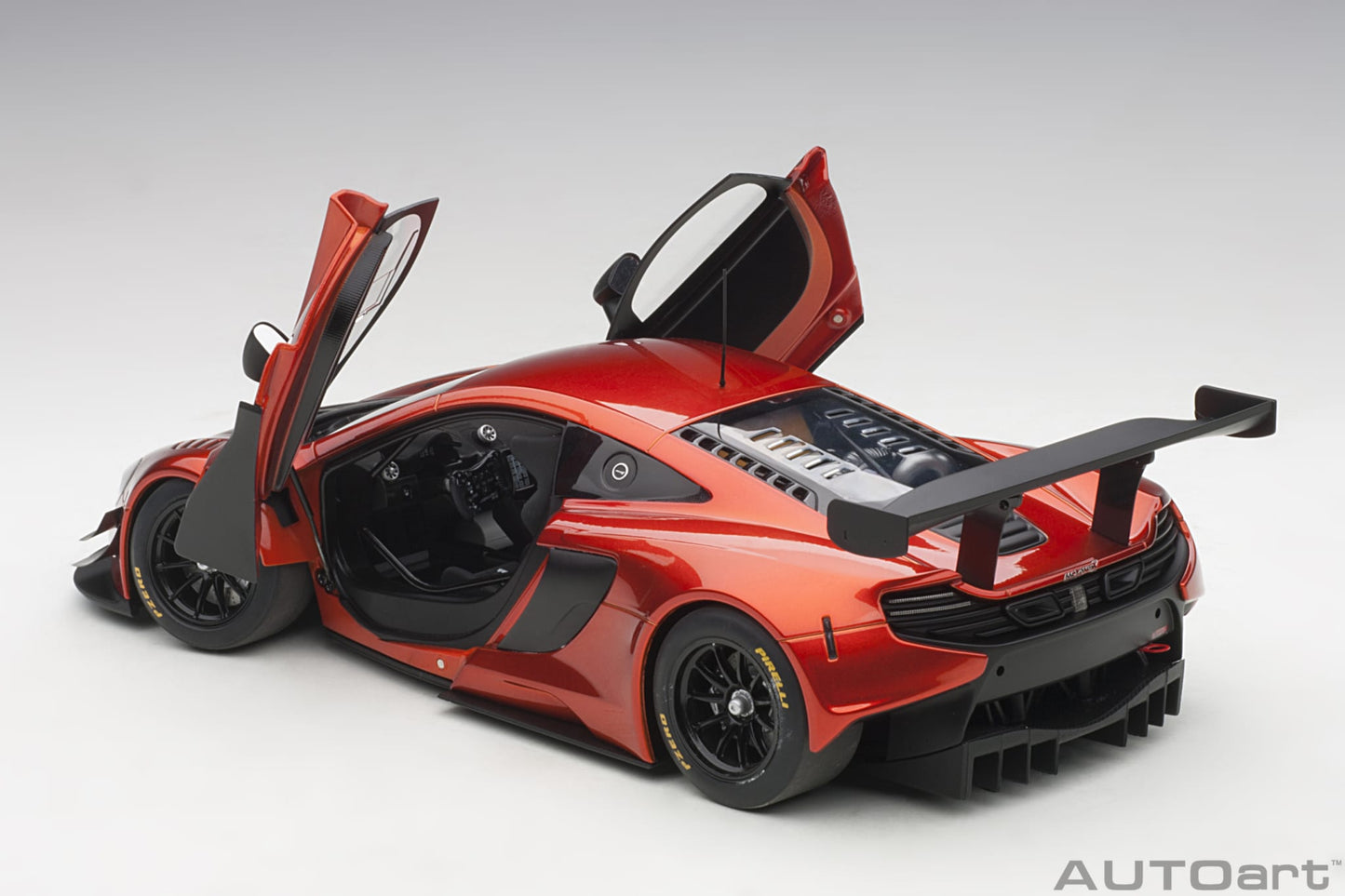 1:18 McLaren 650S GT3 - Volcano Orange /Black Accents - AUTOart - 81642