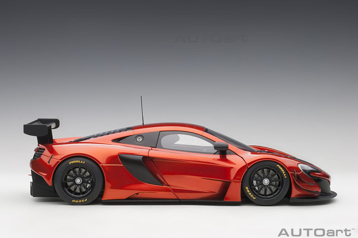 1:18 McLaren 650S GT3 - Volcano Orange /Black Accents - AUTOart - 81642