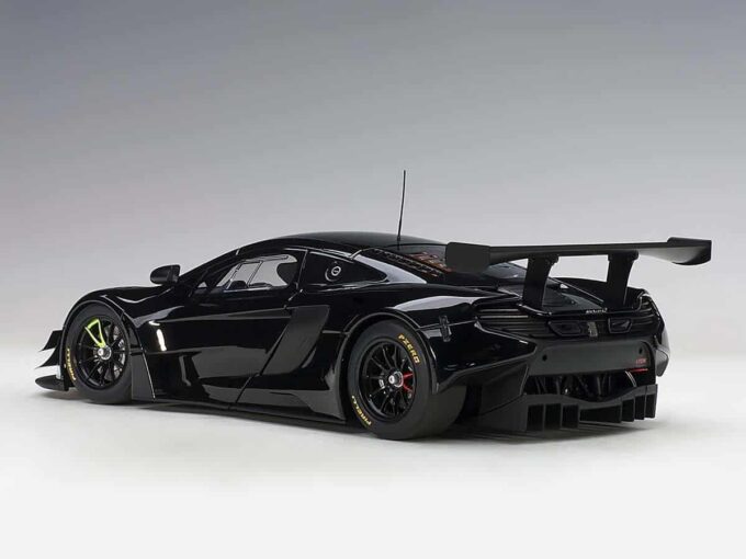 1:18 McLaren 650S GT3 - Gloss Black/Matt Black Accents - AUTOart - 81644