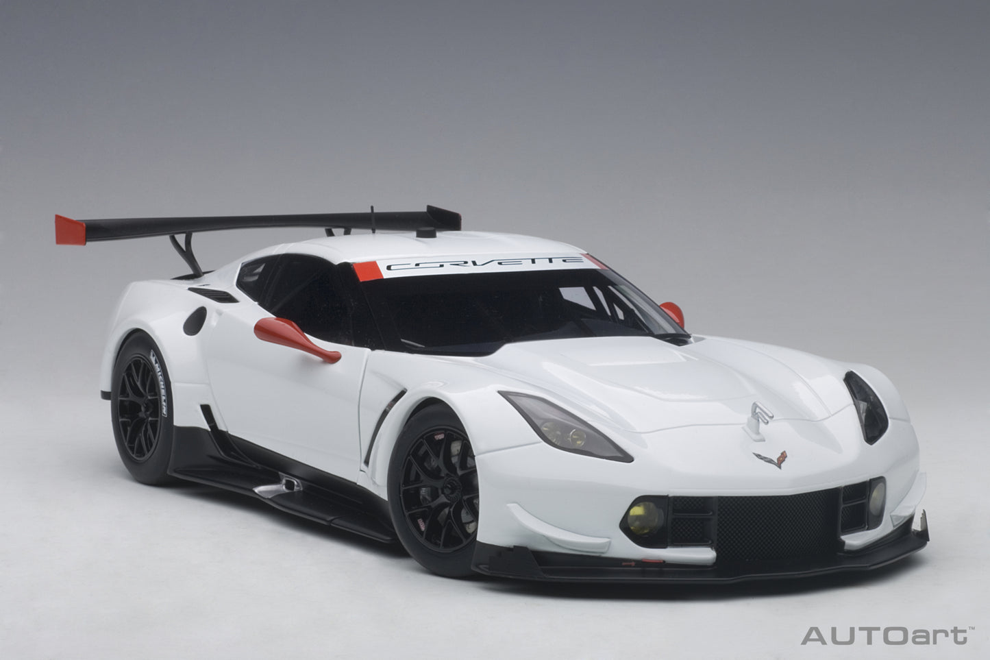 1:18 Chevrolet Corvette C7.R - Plain Colour Version - White /Red Accents - AUTOart - 81650