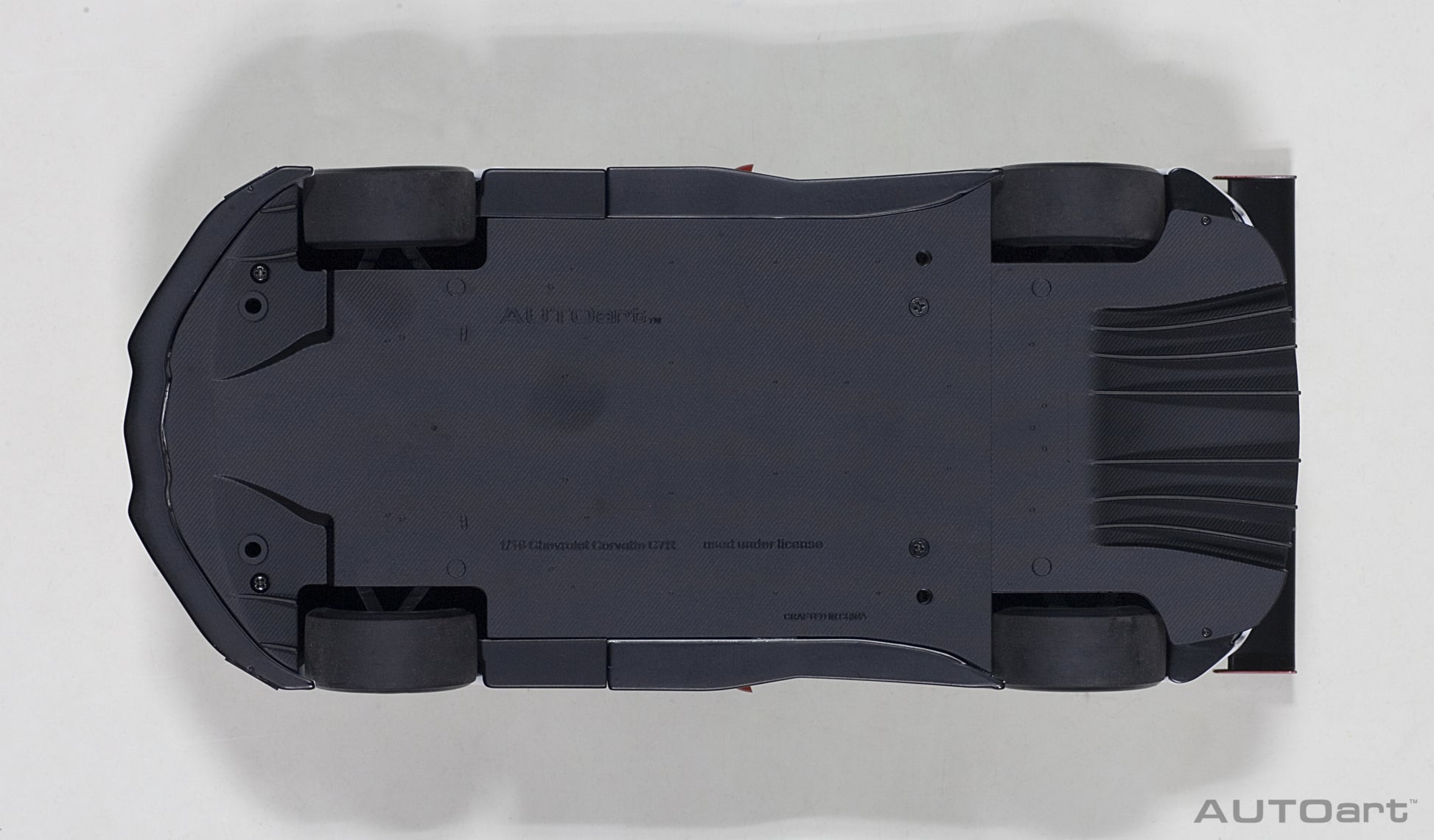 1:18 Chevrolet Corvette C7.R - Plain Colour Version - White /Red Accents - AUTOart - 81650