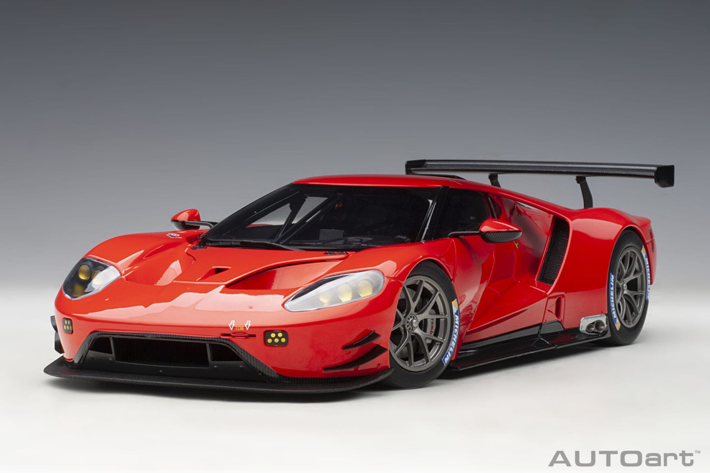 1:18 Ford GT - Plain Colour Version - LeMans - Red - AUTOart - 81811