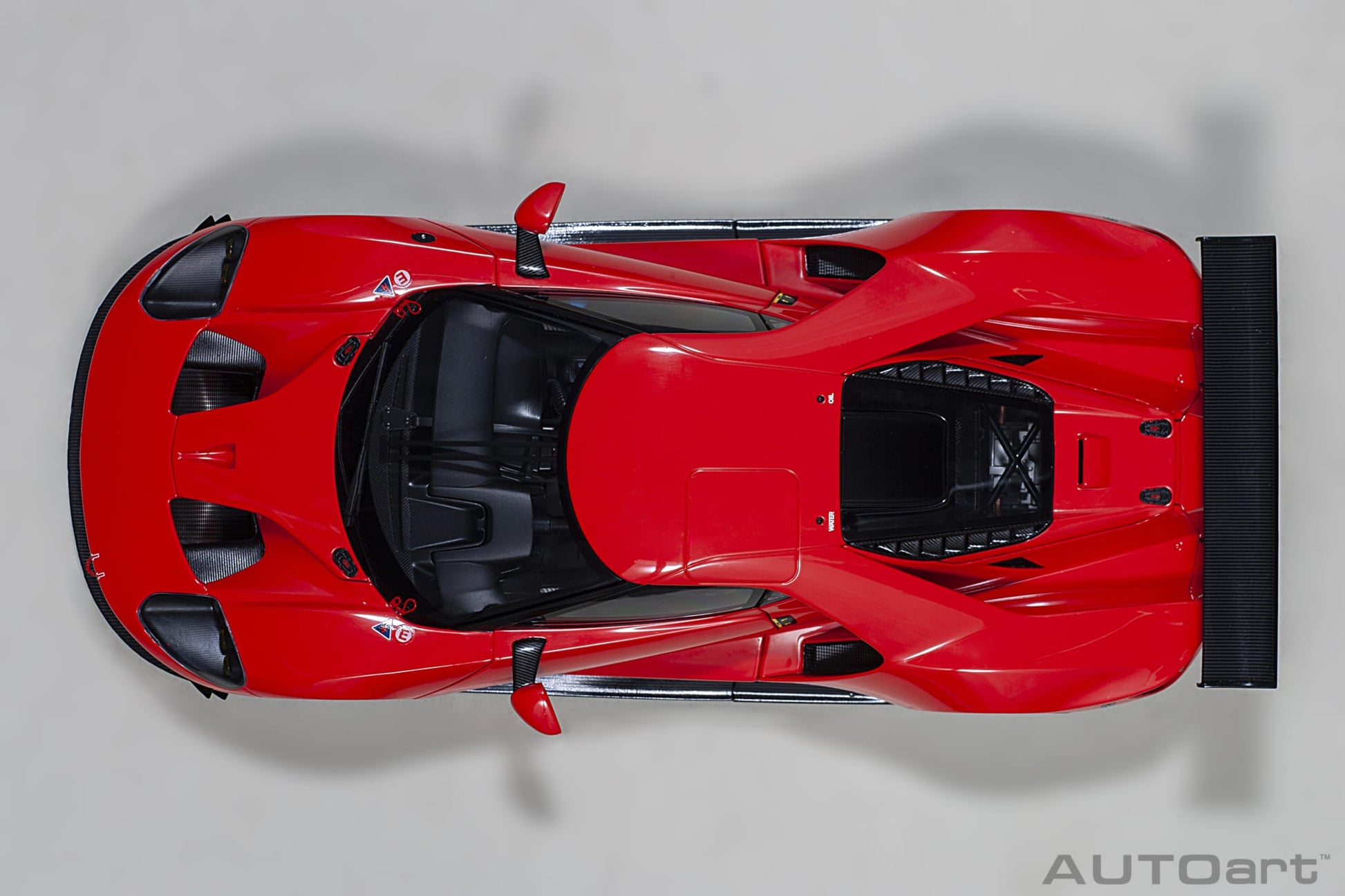 1:18 Ford GT - Plain Colour Version - LeMans - Red - AUTOart - 81811
