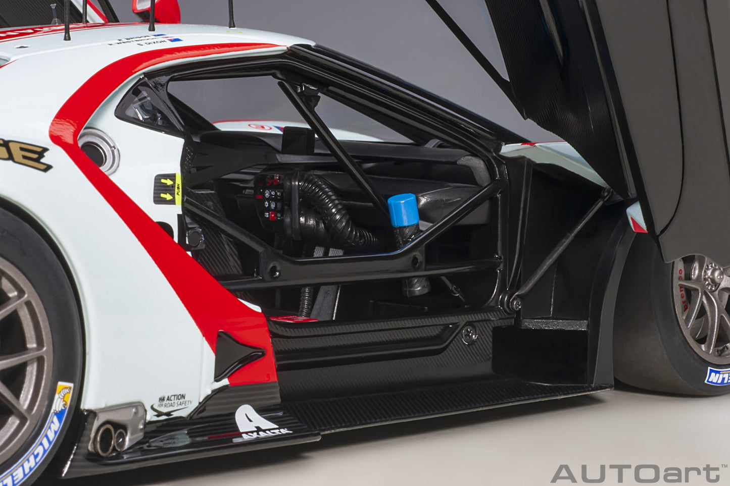 1:18 Ford GT #69 - 2019 - Lemans - Ford Chip Ganassi Team - Ryan Briscoe - AUTOart - 81913