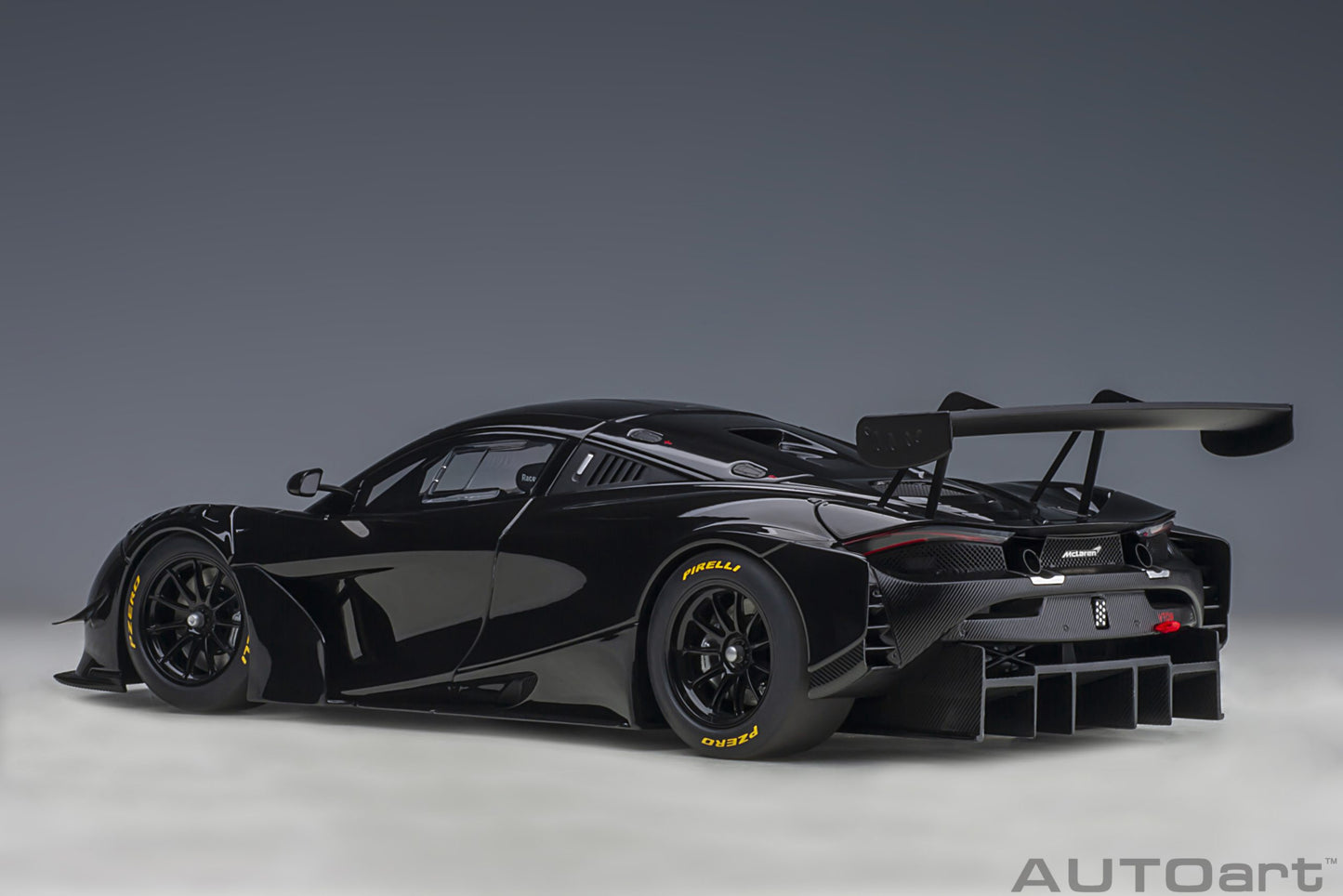 1:18 McLaren 720S GT3 - Gloss Black - AUTOart - 81941