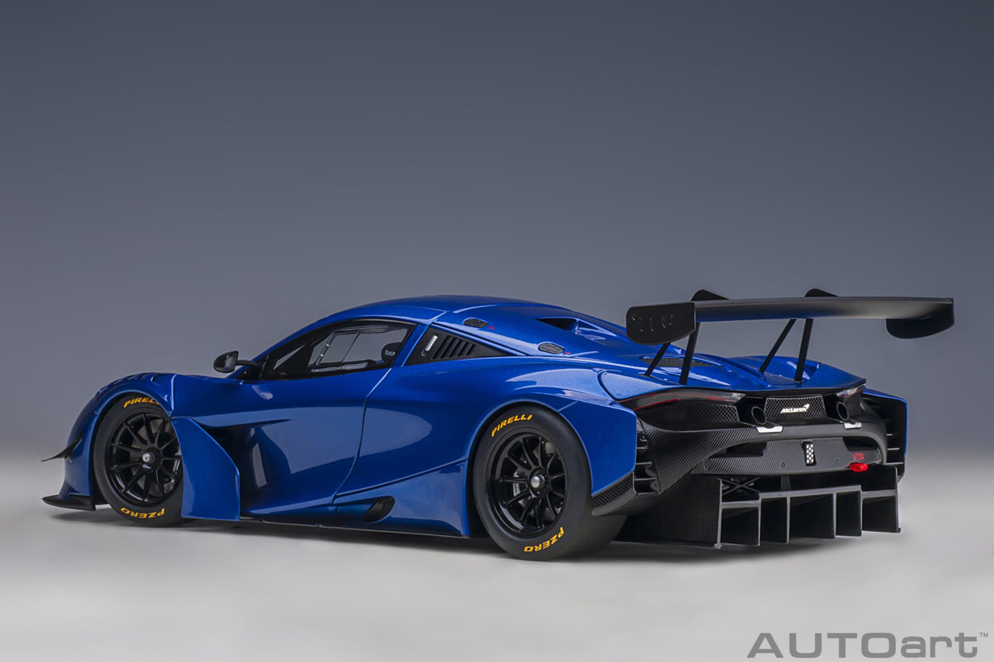 1:18 McLaren 720S GT3 - Azure Blue - AUTOart - 81970