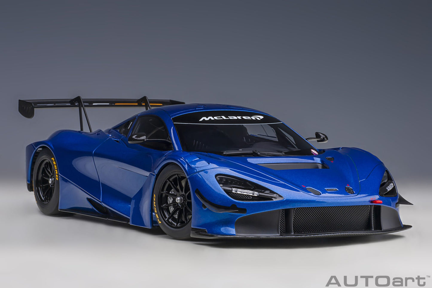 1:18 McLaren 720S GT3 - Azure Blue - AUTOart - 81970
