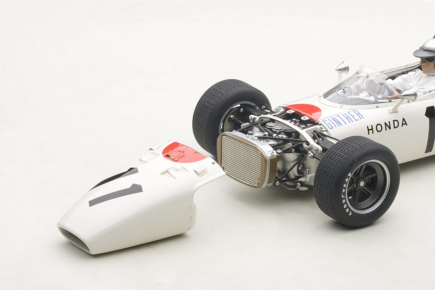 1:18 Honda RA272 F1 #11 - Mexico GP Winner - 1965 - Formula 1 - Honda - Richie Ginther - AUTOart - 86599