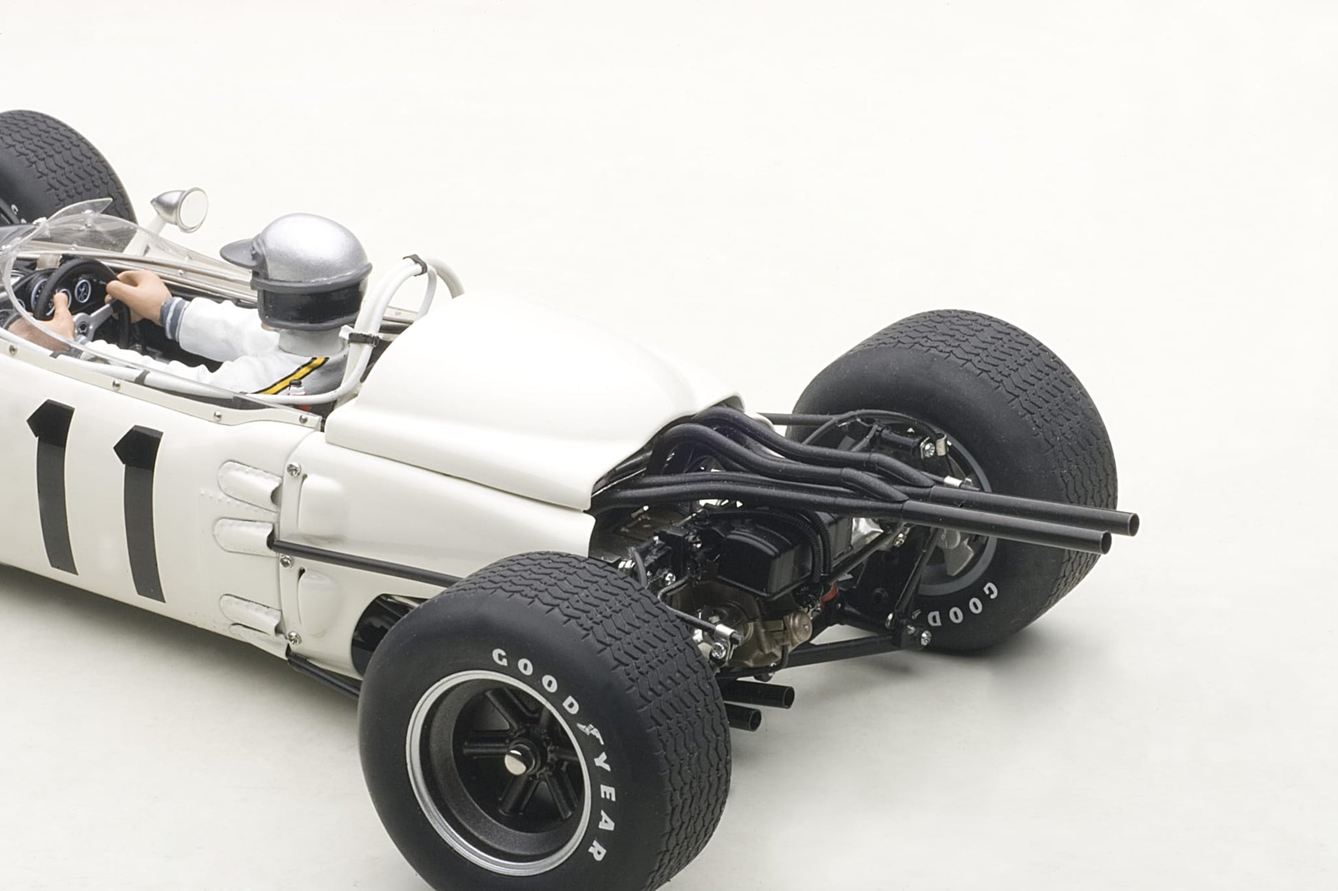 1:18 Honda RA272 F1 #11 - Mexico GP Winner - 1965 - Formula 1 - Honda - Richie Ginther - AUTOart - 86599