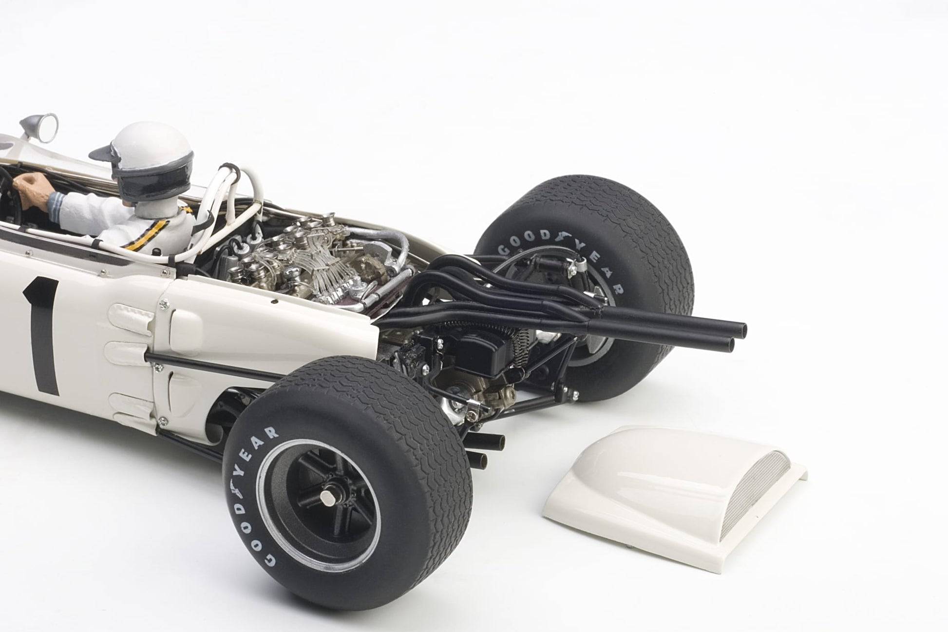 1:18 Honda RA272 F1 #11 - Mexico GP Winner - 1965 - Formula 1 - Honda - Richie Ginther - AUTOart - 86599