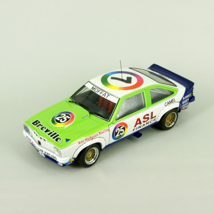 1:18 Holden LX Torana A9X #25 - 1979 - Amscar Series - Ron Hodgson Racing - Allan Moffat - AUTOart - 87964