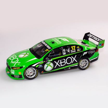 1:18 Ford FGX Falcon #17 - Gold Coast 600 - Marcos Ambrose Last Start - 2015 - Supercars Championship - DJR Team Penske - Scott Pye - Authentic Collectables - ACD18F15A