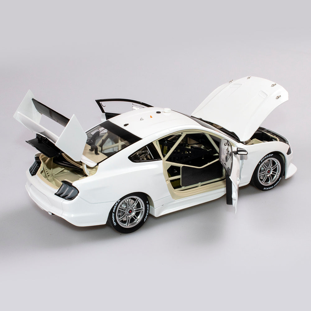1:18 Ford Mustang GT - Plain Body Edition - Gloss White - Authentic Collectables - ACD18F20PB1