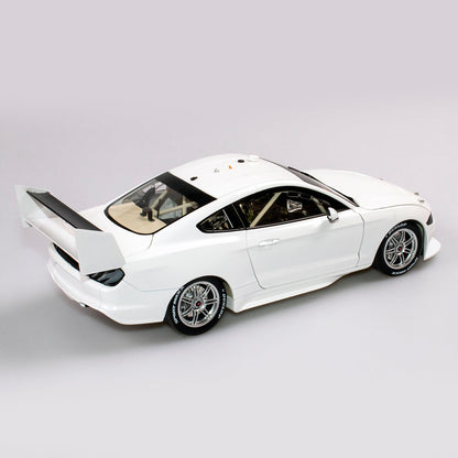 1:18 Ford Mustang GT - Plain Body Edition - Gloss White - Authentic Collectables - ACD18F20PB1
