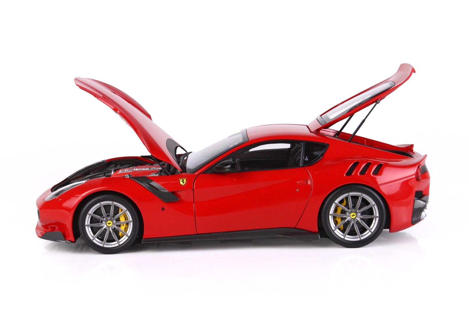 1:18 Ferrari F12 TDF Rosso Corsa 322 - BBR Models - BBR182101