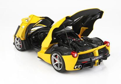 1:18 Ferrari LaFerrari - Modena Yellow/Gloss Black Roof - BBR Models - BBR182220