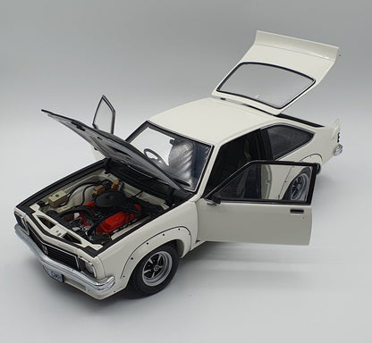 1:18 Holden LX Torana SS A9X Option 2Dr - 1977 - Palais White - Biante Model Cars - 73451