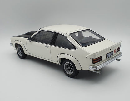 1:18 Holden LX Torana SS A9X Option 2Dr - 1977 - Palais White - Biante Model Cars - 73451