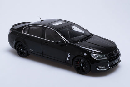1:18 Holden VF Commodore SSV Redline II - 2016 - Phantom Black - Biante Model Cars - B182716D